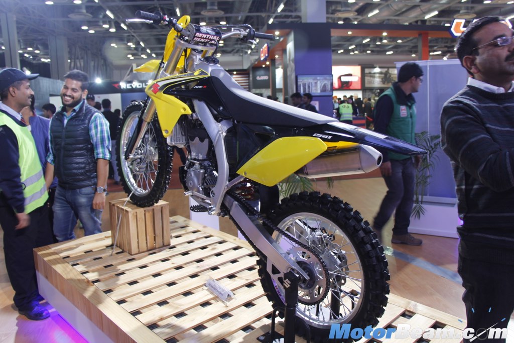 2016 Suzuki RM-Z250 Rear