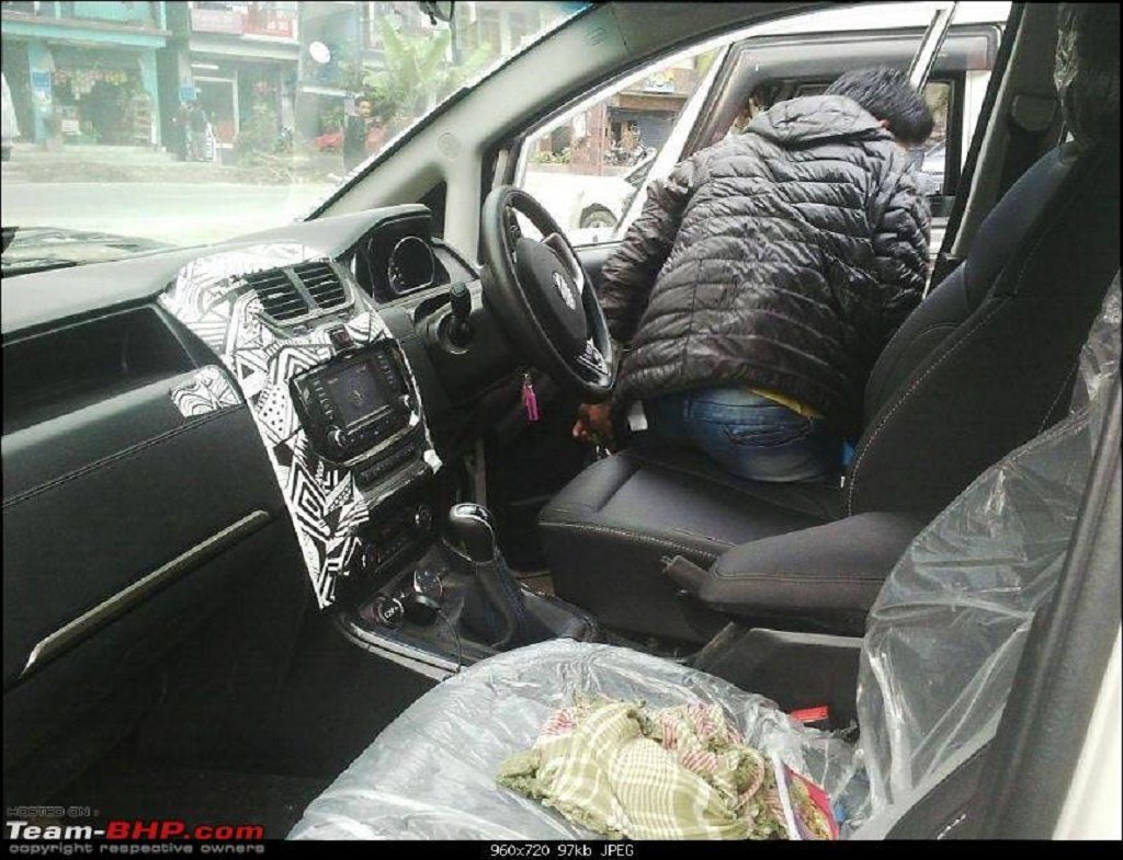 2016 Tata Hexa Interior Spy Shot