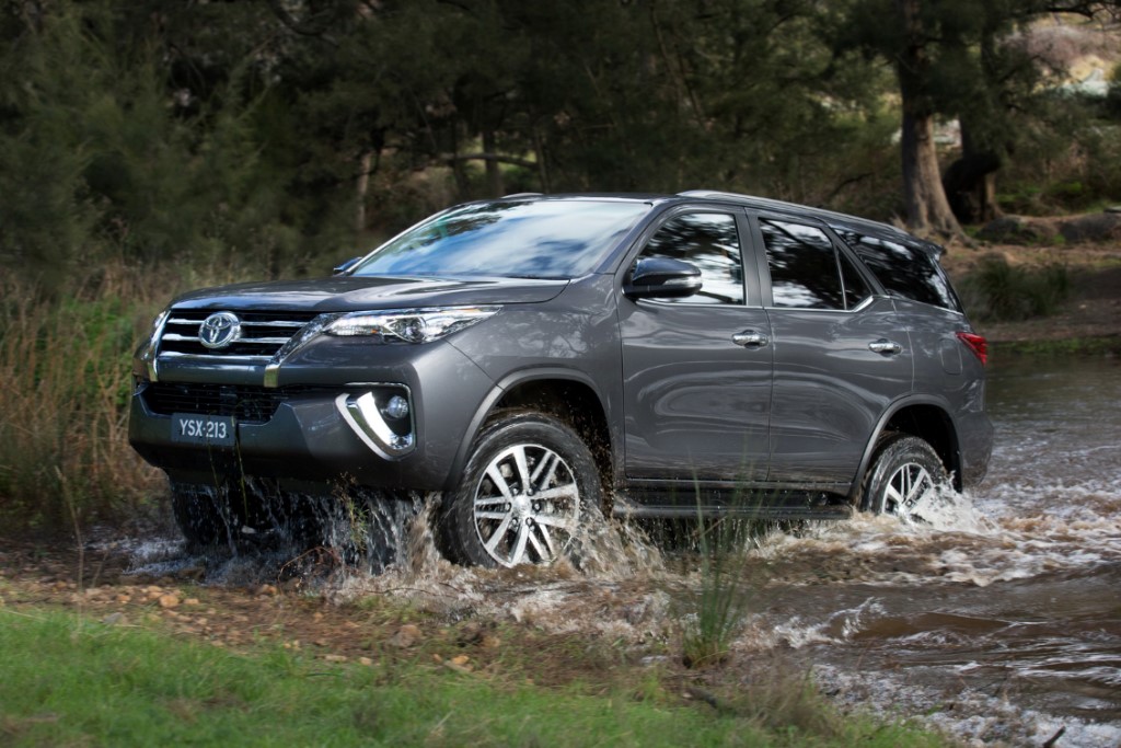 2016 Toyota Fortuner Off Road