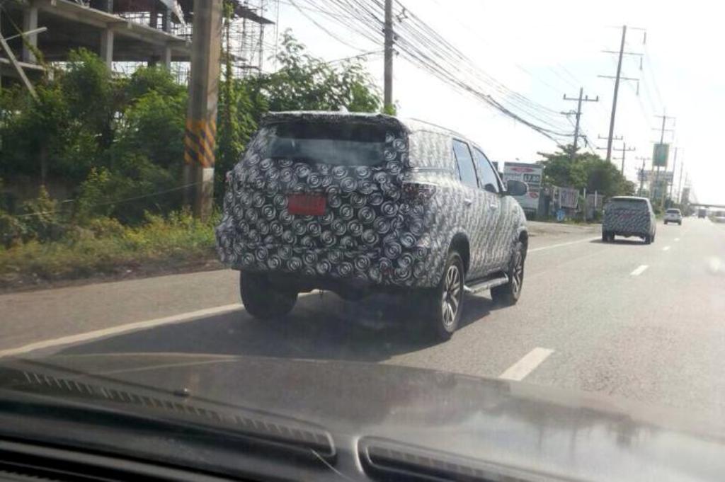 2016 Toyota Fortuner Spy Shot Thailand