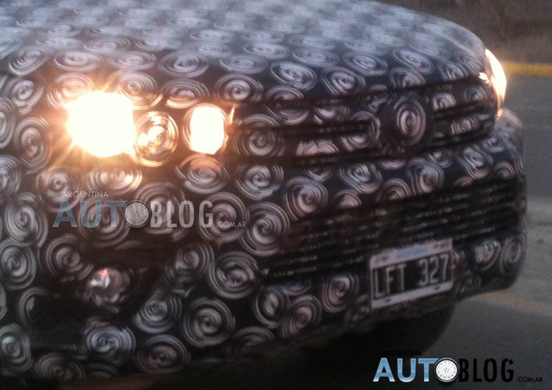 2016 Toyota Hilux Spy Shot Front Grille