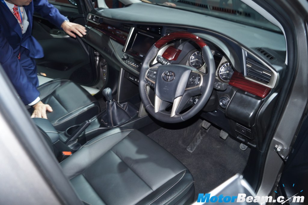 2016 Toyota Innova 11