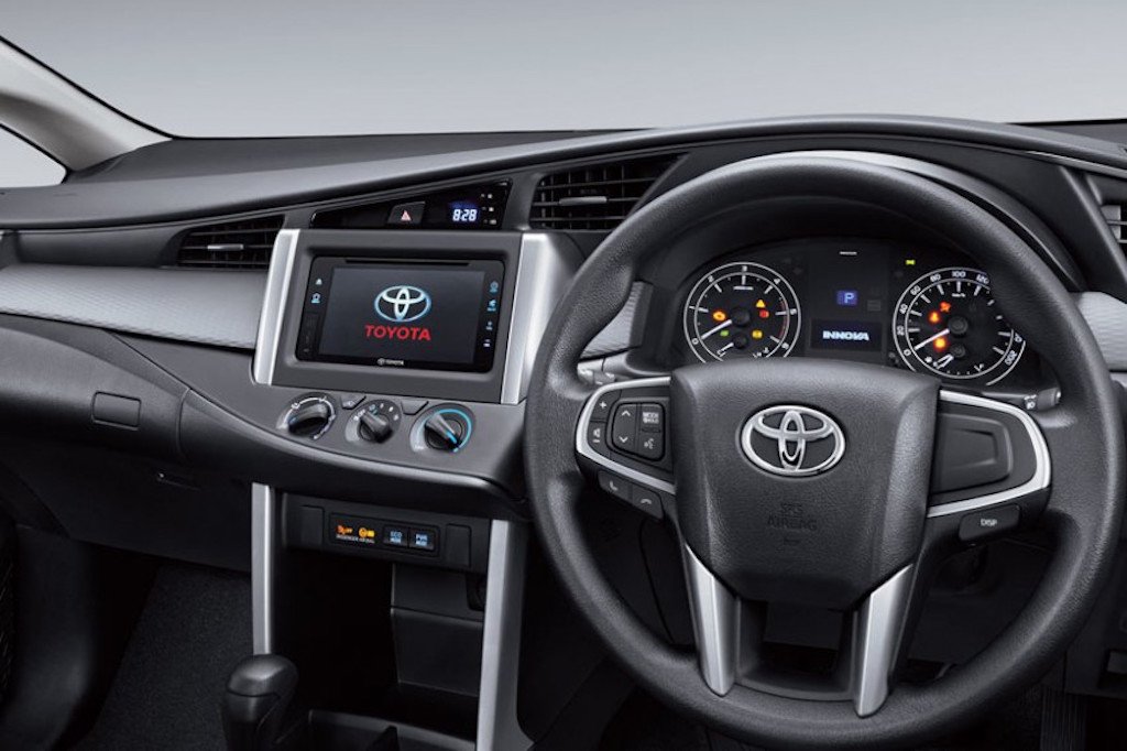 2016 Toyota Innova Dashboard