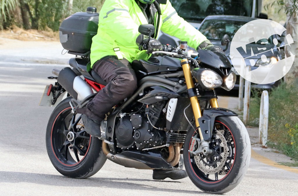 2016 Triumph Speed Triple R Production Spec