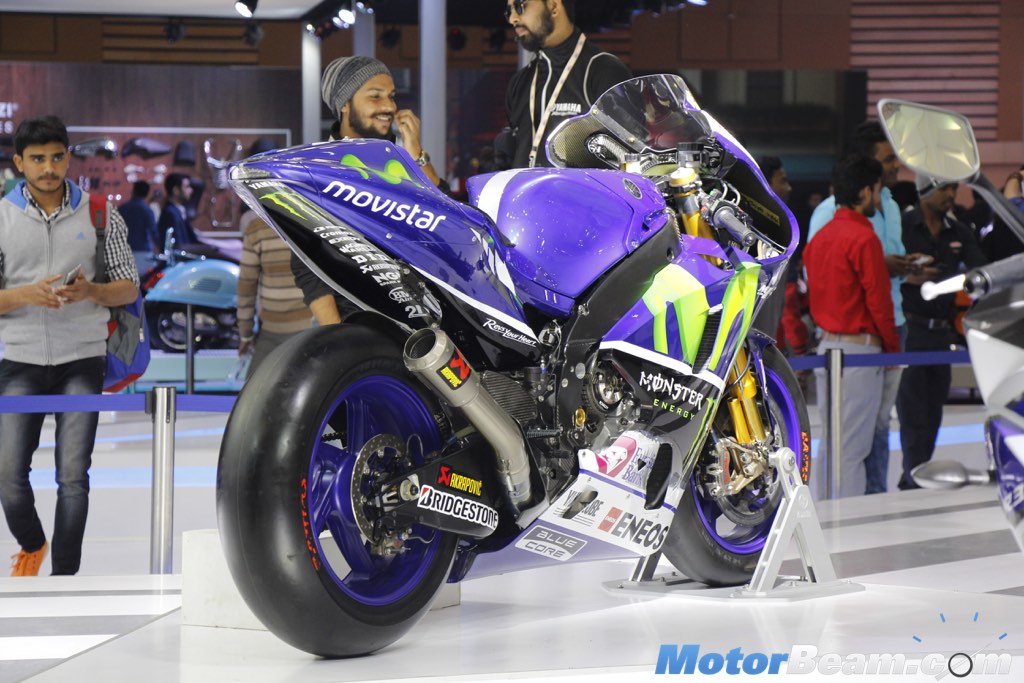 2016 Yamaha M1 Rear Right