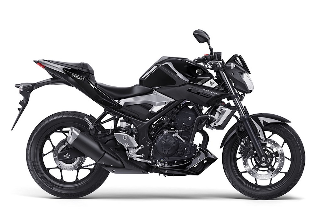 2016 Yamaha MT-03 Side