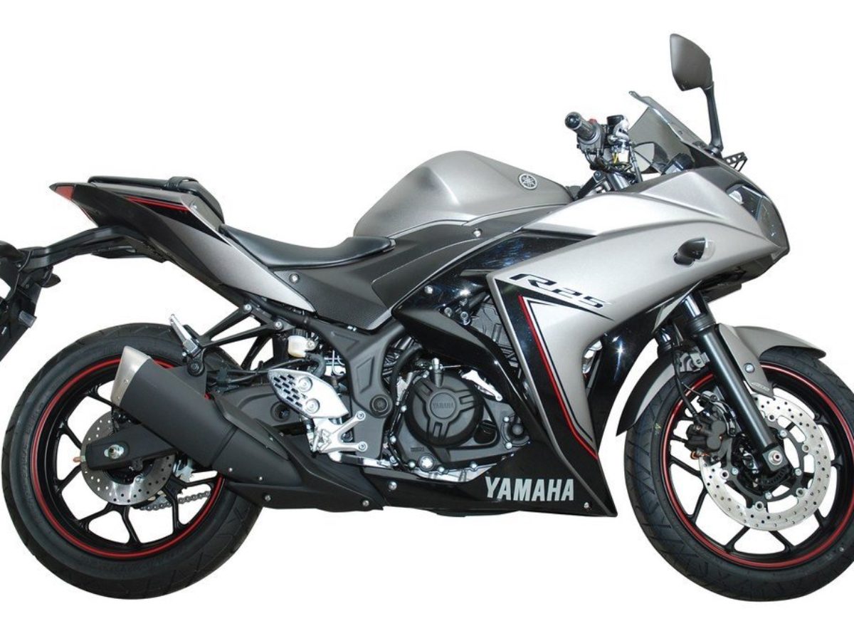 2016 Yamaha R25 Upgraded With New Colours & Graphics In Indonesia
