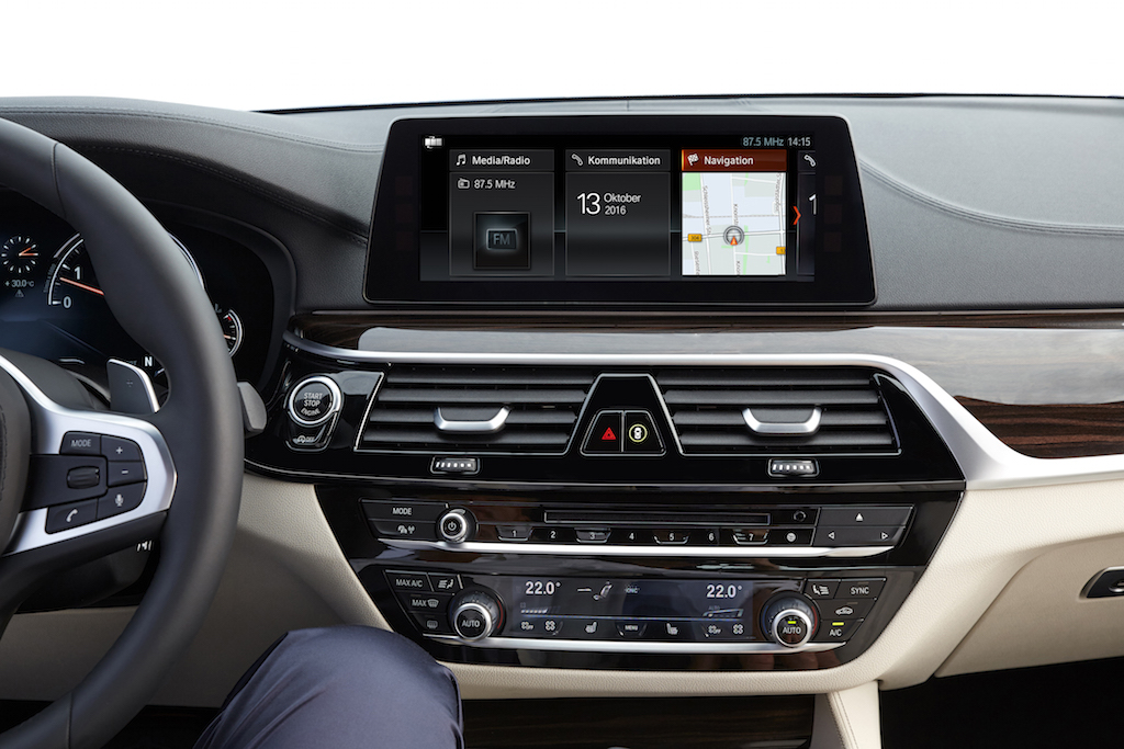 2017 BMW 5 Series iDrive