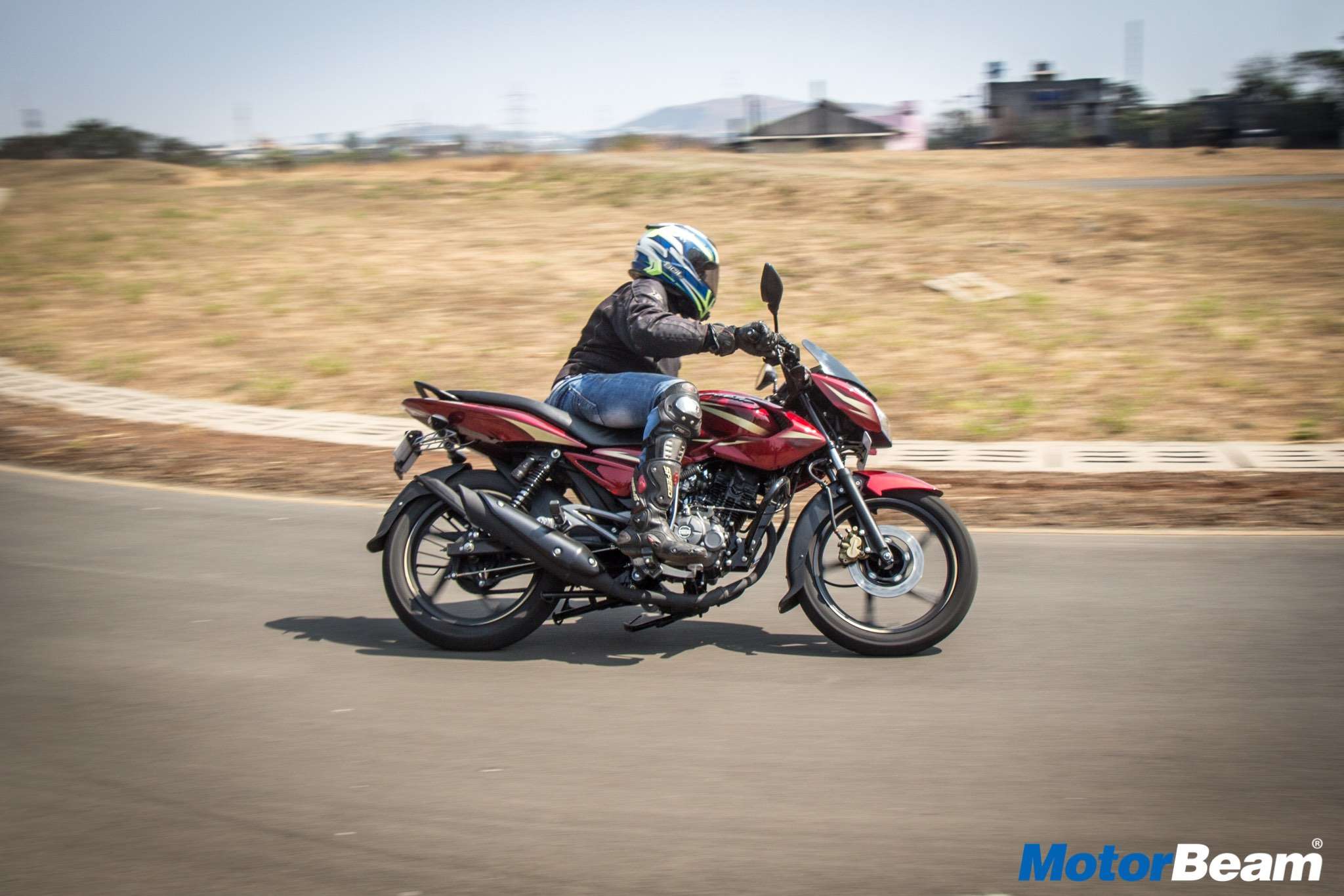 2017 Bajaj Pulsar 135 LS Video Review