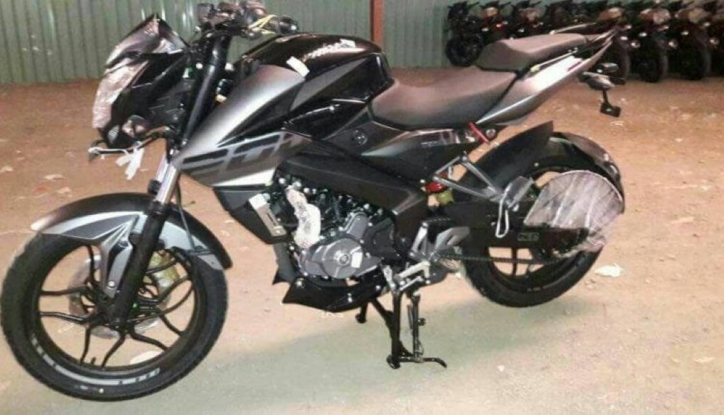 2017 Bajaj Pulsar 200 NS India