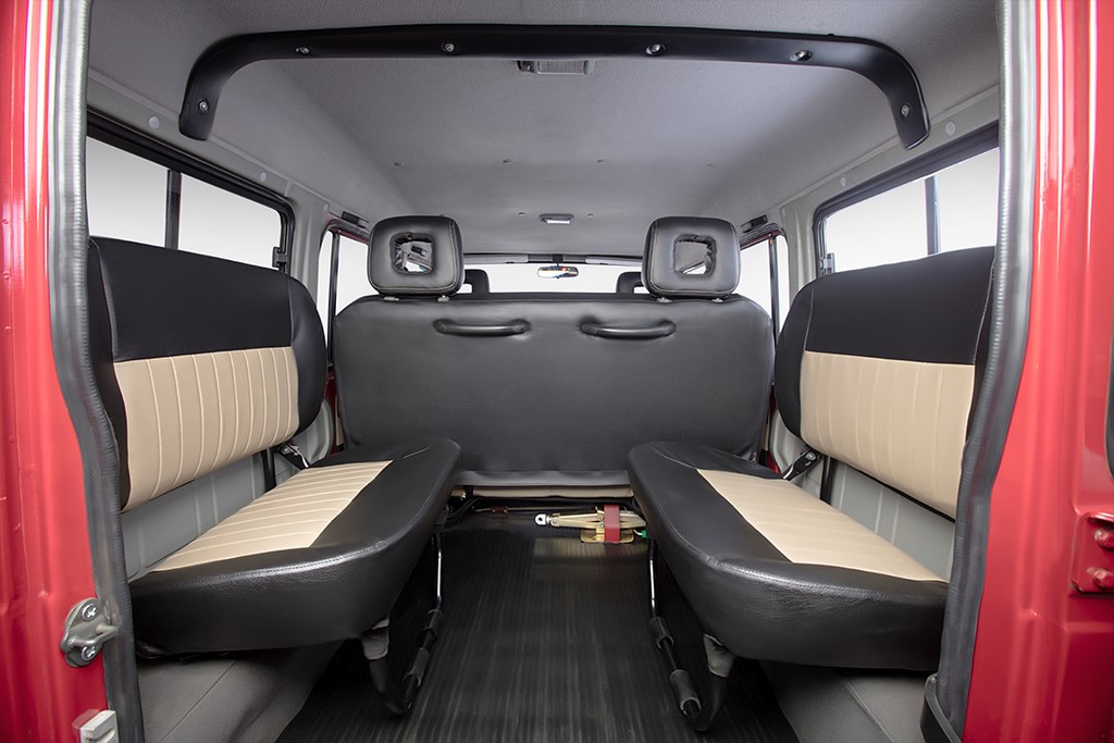 2017 Force Gurkha Xpedition Interior