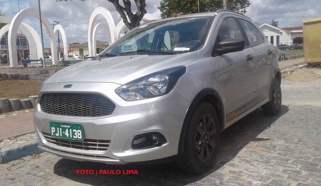  Ford Figo Cross (Ka Trail) visto en Brasil |  Haz de motor