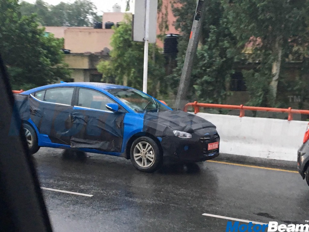 2017 Hyundai Elantra Side