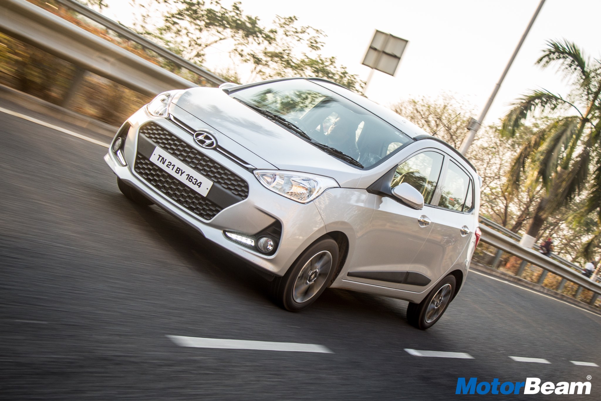 2017 Hyundai Grand i10 Facelift Review Test Drive