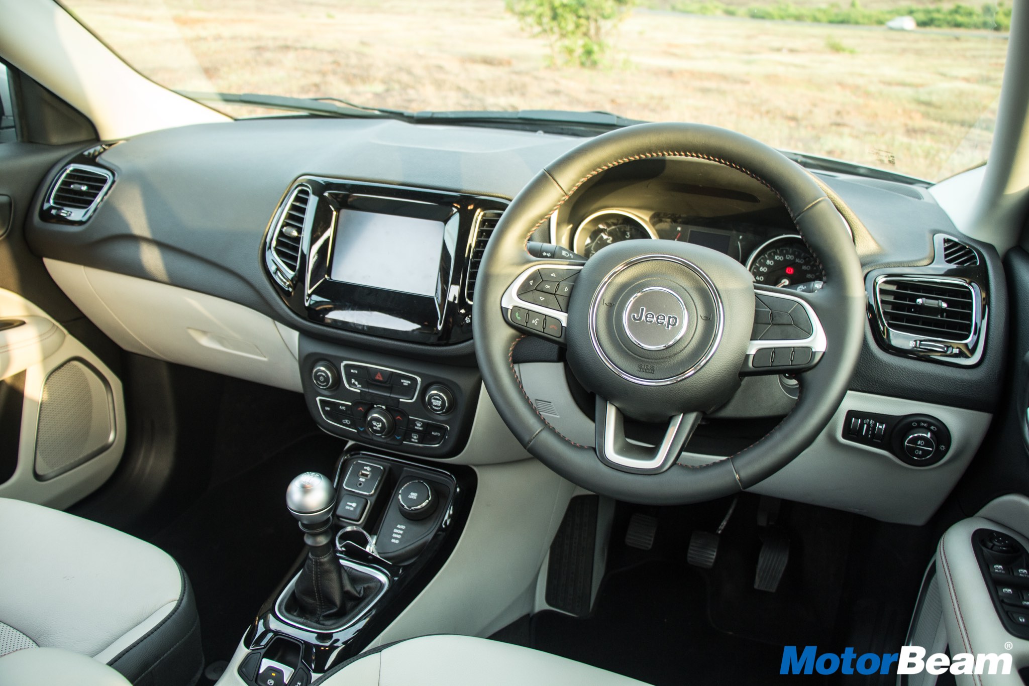 2017 Jeep Compass Interiors