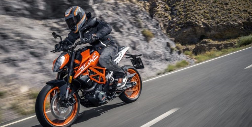 2017 KTM Duke 125 Revealed