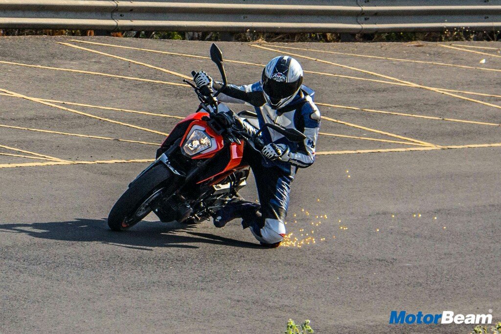 2017 KTM Duke 250 Review