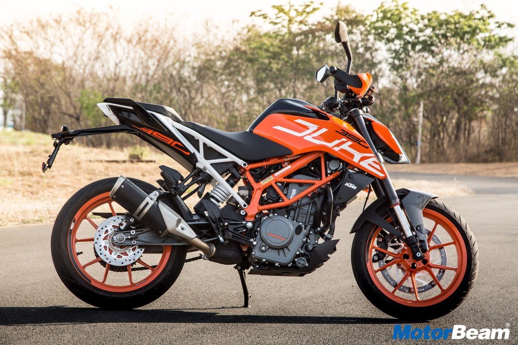 2017 KTM Duke 390 Colours