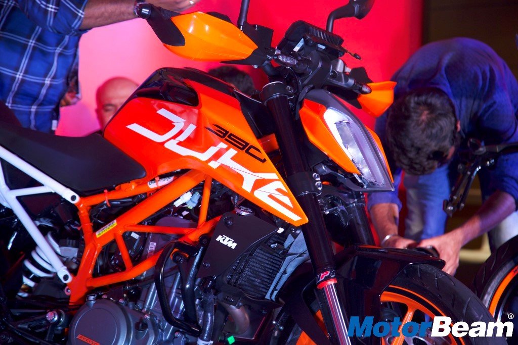 2017 KTM Duke 390 Launch