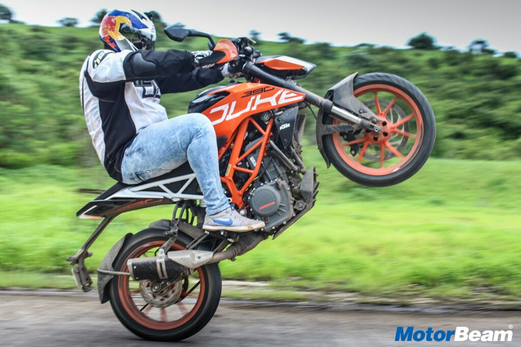 2017 KTM Duke 390 Test Ride