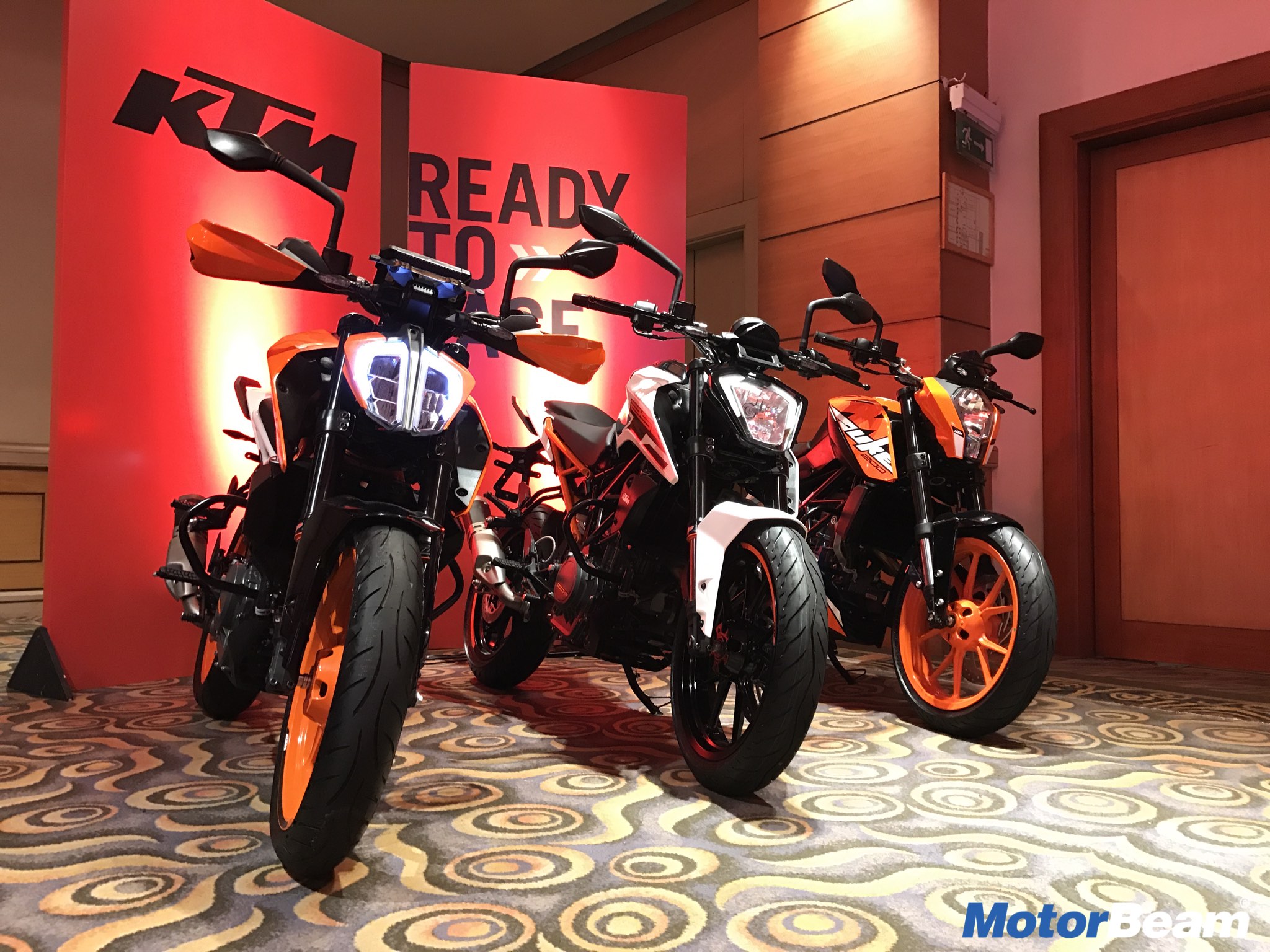 2017 KTM Duke Range