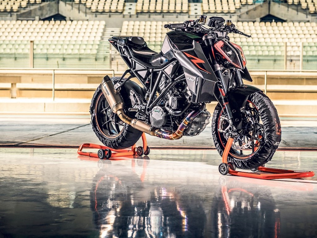 2017 KTM Super Duke R