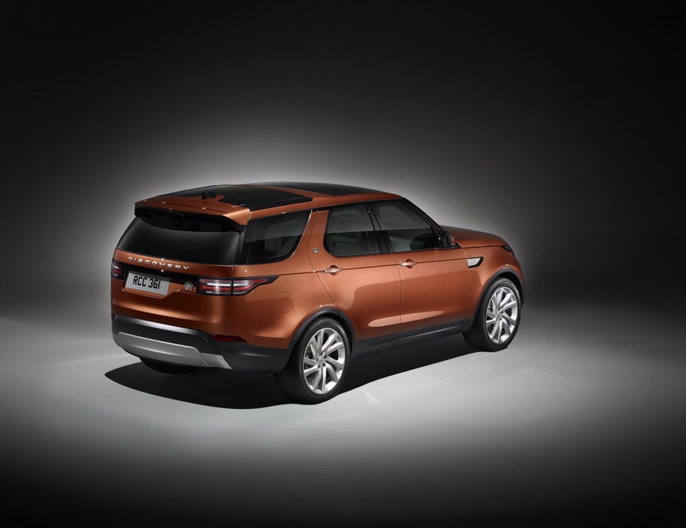 2017 Land Rover Discovery Rear