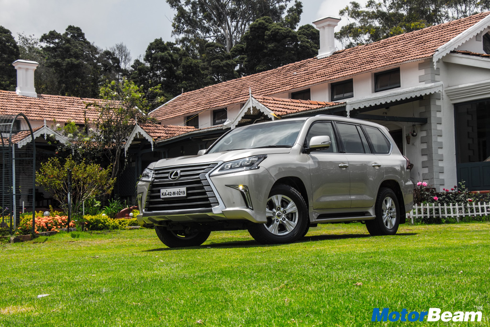 2017 Lexus LX450d Review