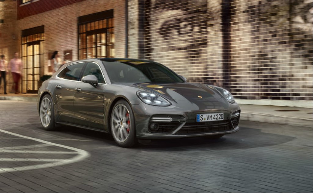 2017 Porsche Panamera Front