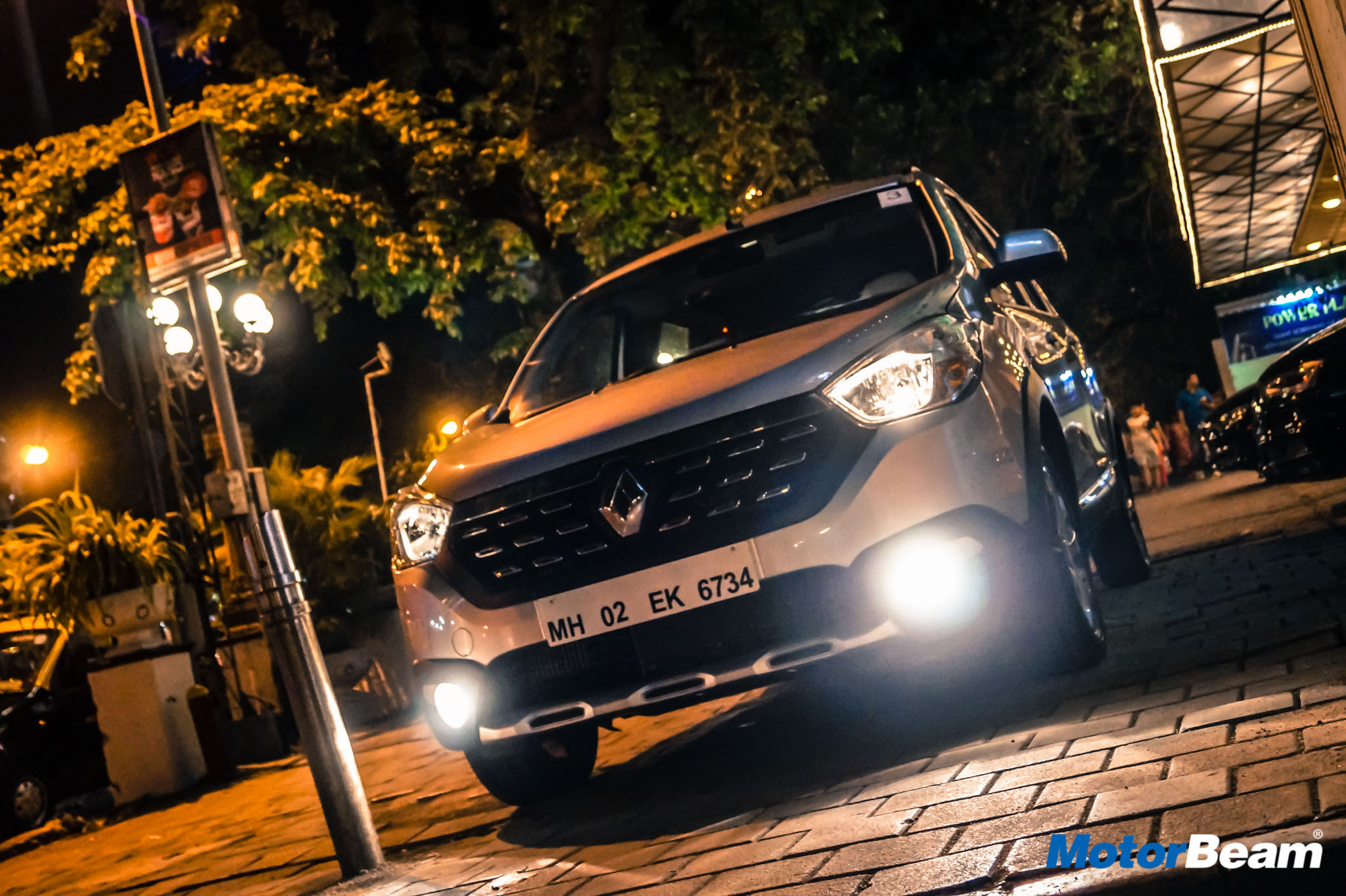 2017 Renault Lodgy Stepway Test Drive