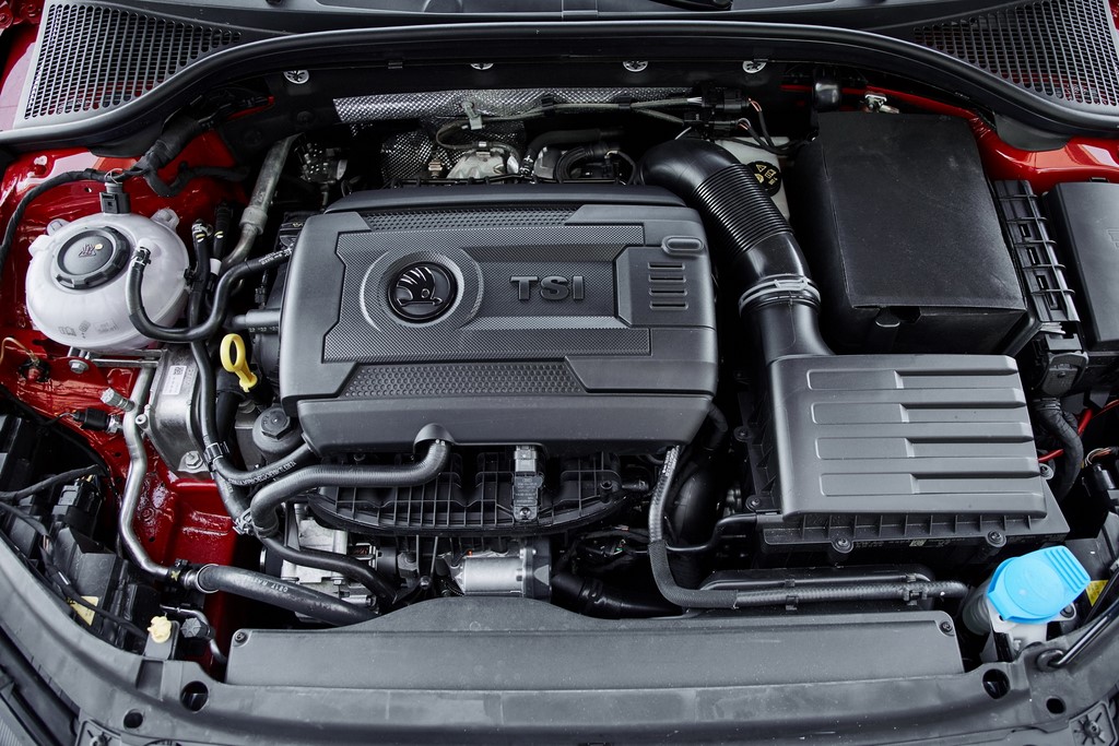 2017 Skoda Octavia RS Engine