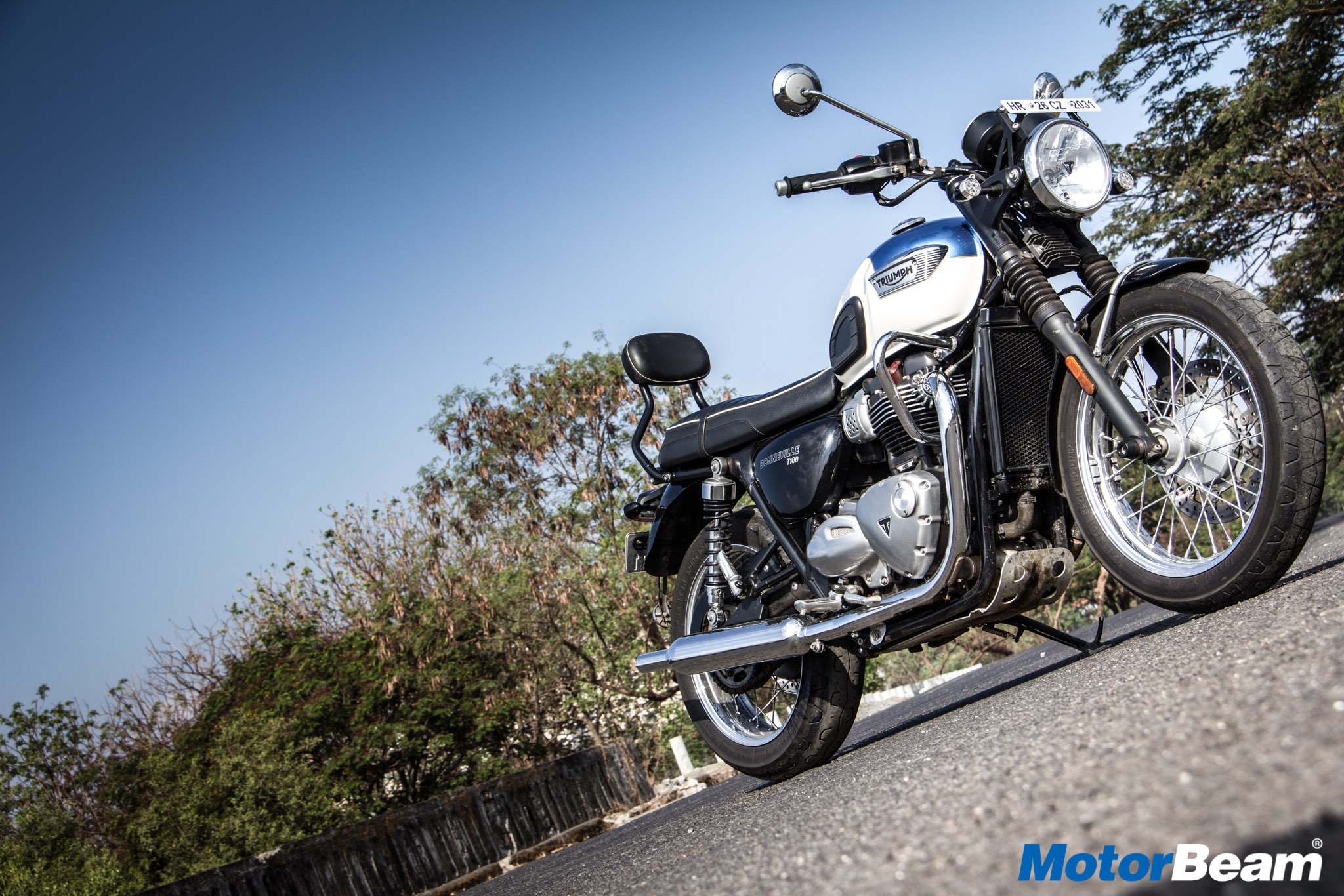 2017 Triumph Bonneville T100 Review