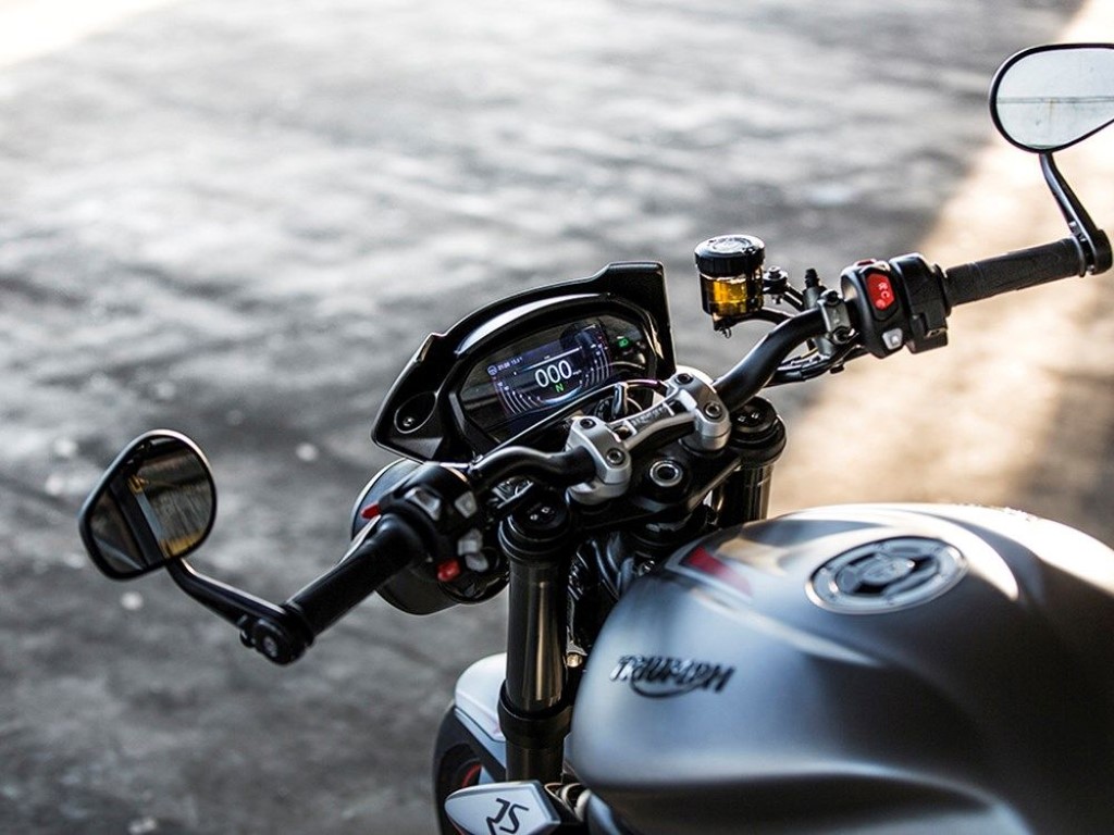 2017 Triumph Street Triple Instrument Cluster