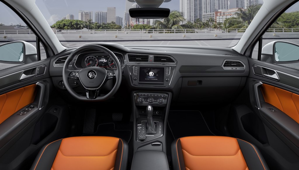 2017 Volkswagen Tiguan Interiors
