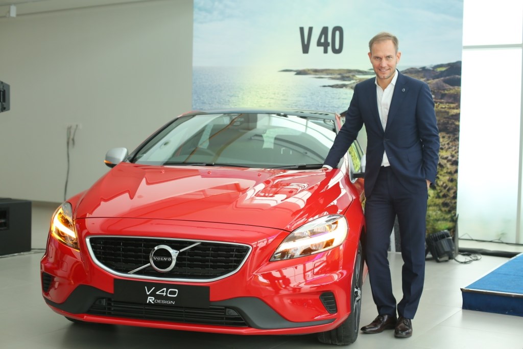 2017 Volvo V40