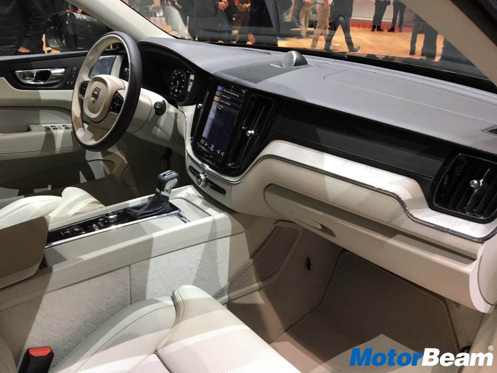 2017 Volvo XC60 Dashboard