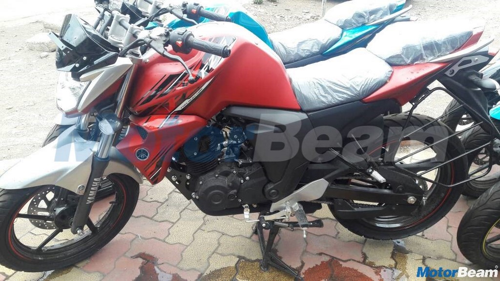 2017 Yamaha FZ-S Knight Red