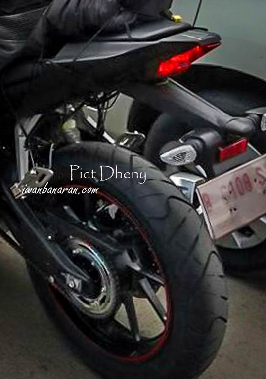 2017 Yamaha R15 Spied Rear