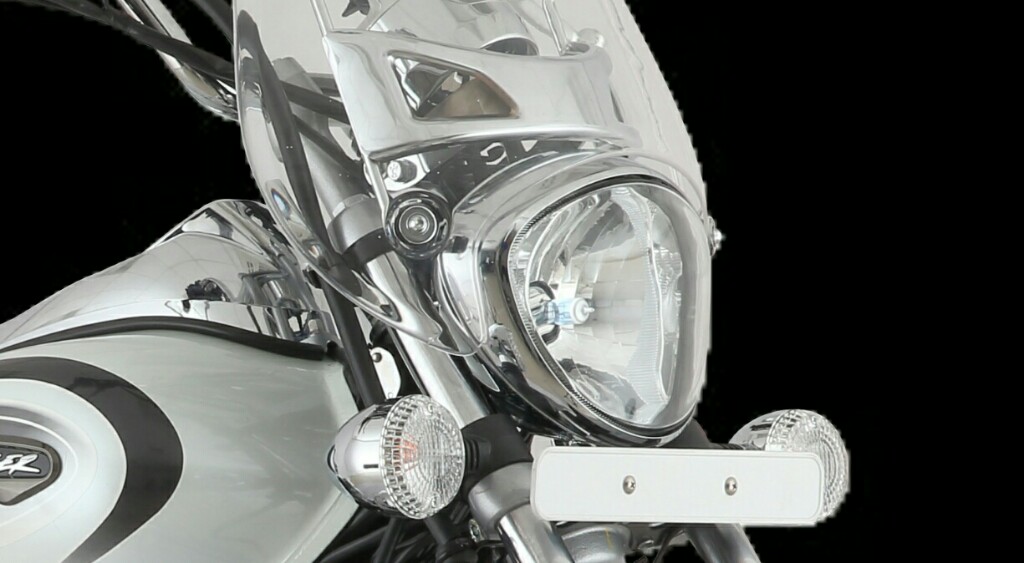 2018 Avenger 220 Cruise Headlamp