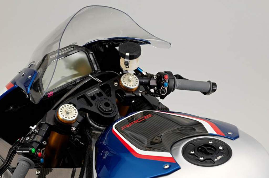 2018 BMW HP4 Race Features