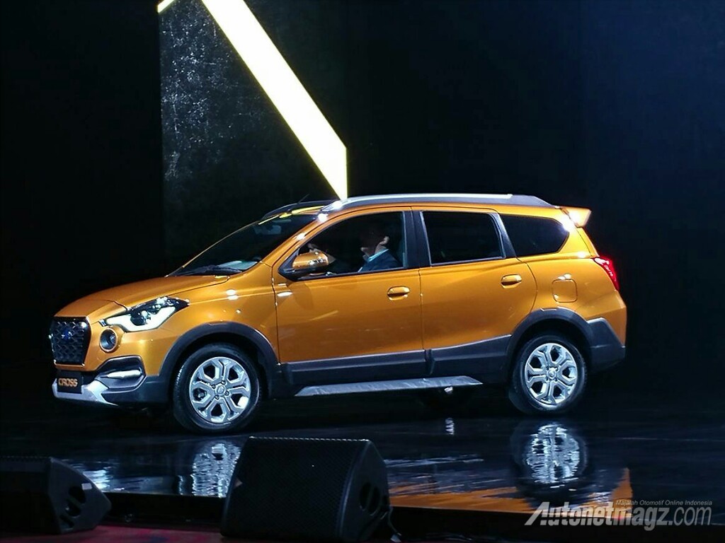 2018 Datsun Cross Side Profile