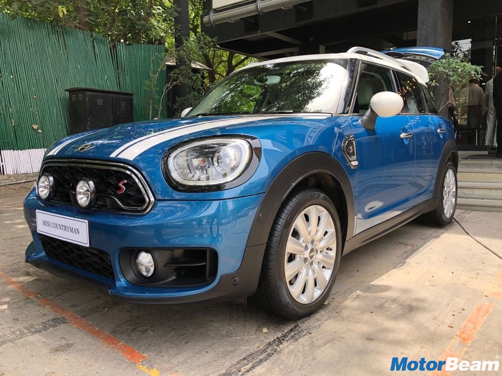 2018 MINI Countryman Front Three Quarter