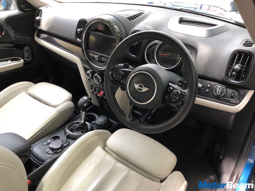 2018 MINI Countryman Interior