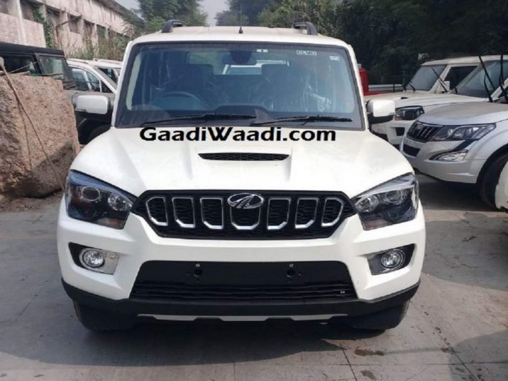 2018 Mahindra Scorpio Facelift Spied