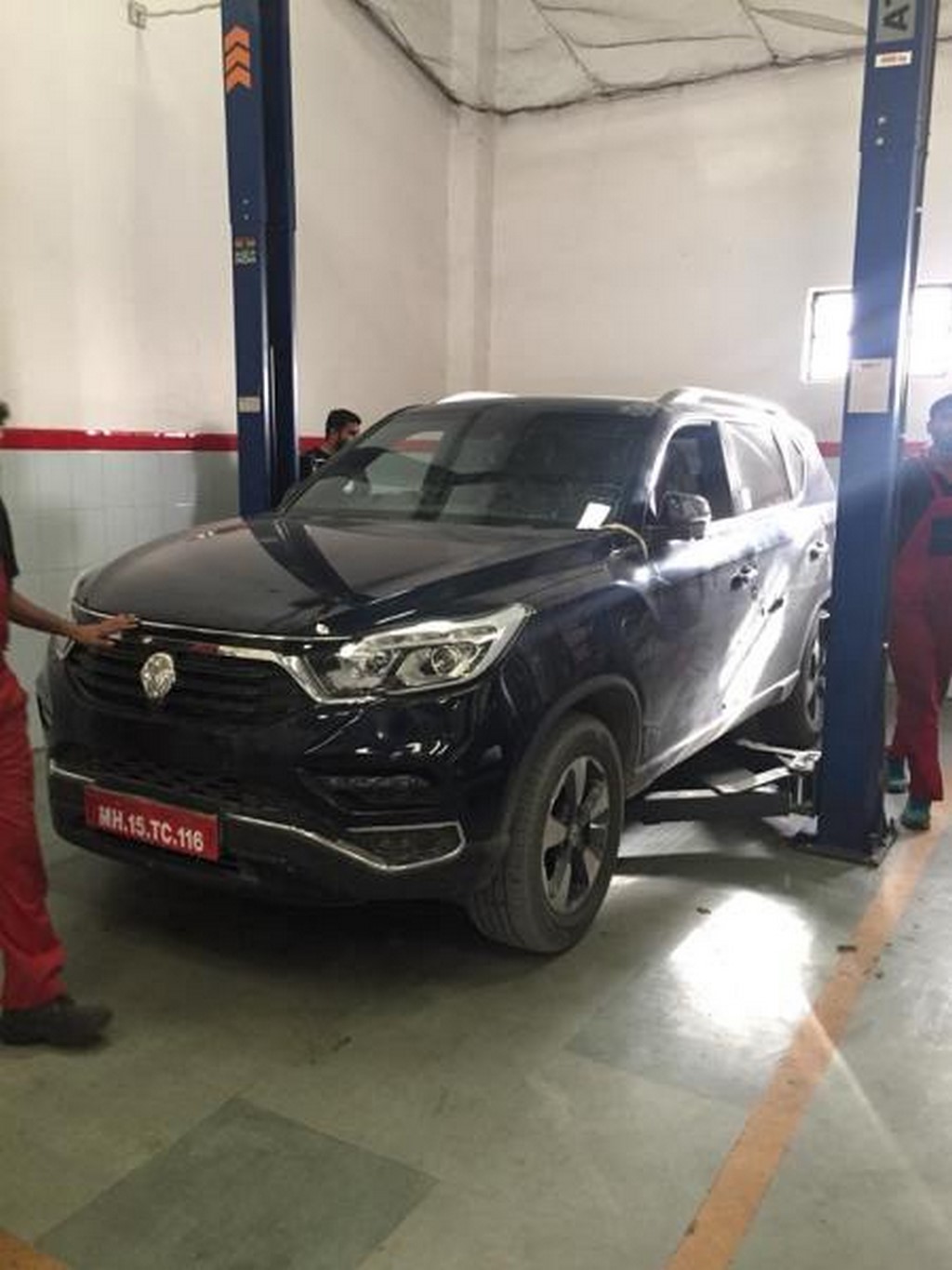 2018 Mahindra XUV700 Spied