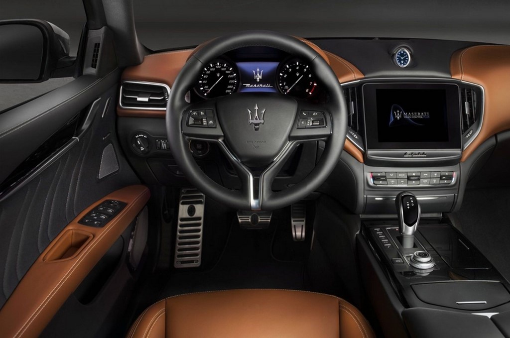 2018 Maserati Ghibli Dashboard