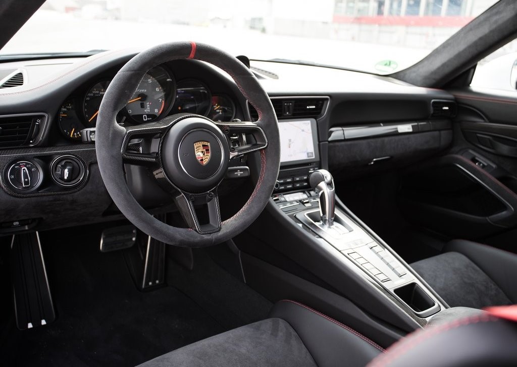 2018 Porsche GT2 RS Interior