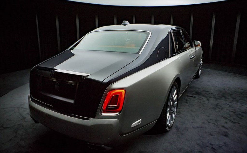 2018 Rolls Royce Phantom VIII Rear
