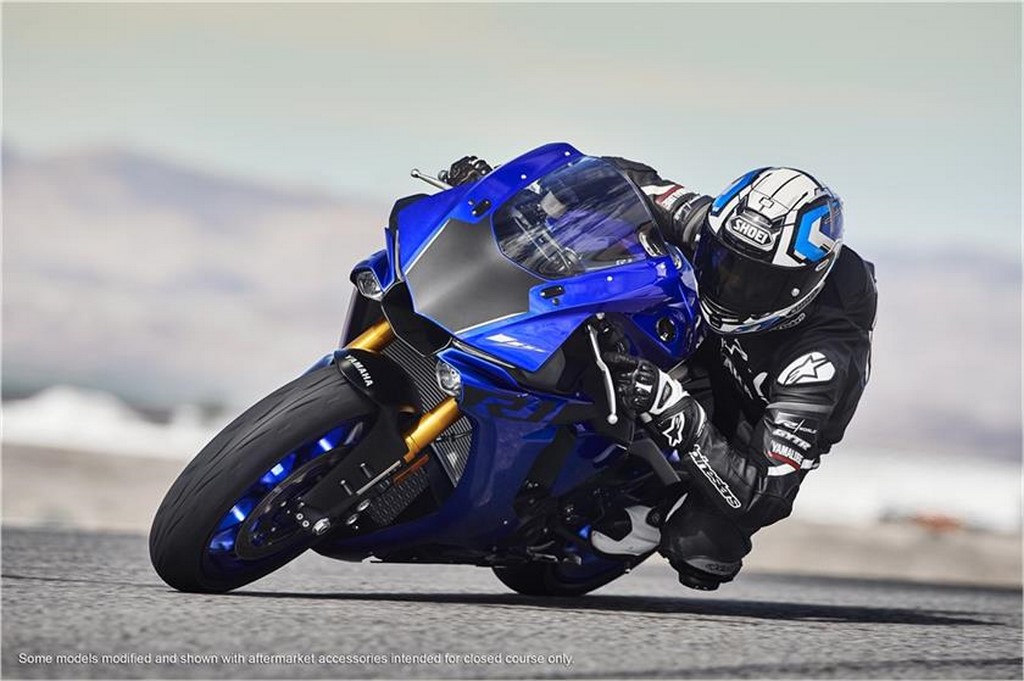 2018 Yamaha R1 Wallpaper