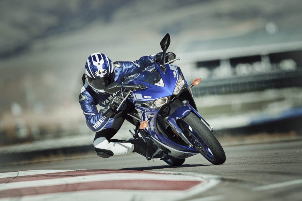 2018 Yamaha R3 ABS 1